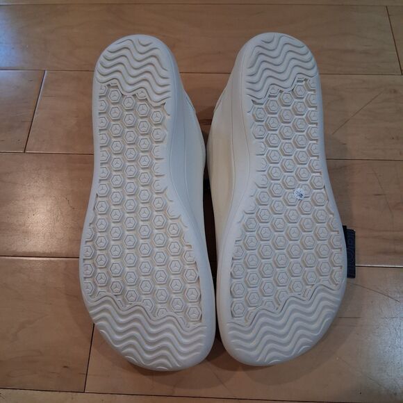 New Hobibear Casual Minimalist Shoes Sneakers Wide Toe EU 43 Mens US 10 White
